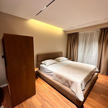 Aia Suites & Apartments Tirana Bagian luar foto