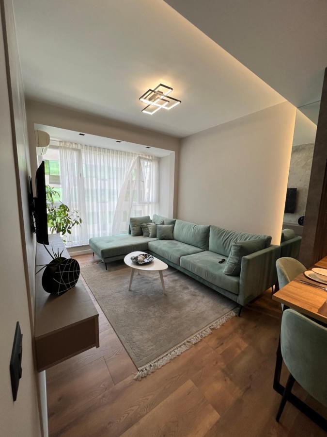 Aia Suites & Apartments Tirana Bagian luar foto