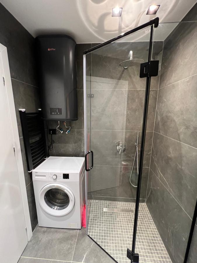 Aia Suites & Apartments Tirana Bagian luar foto
