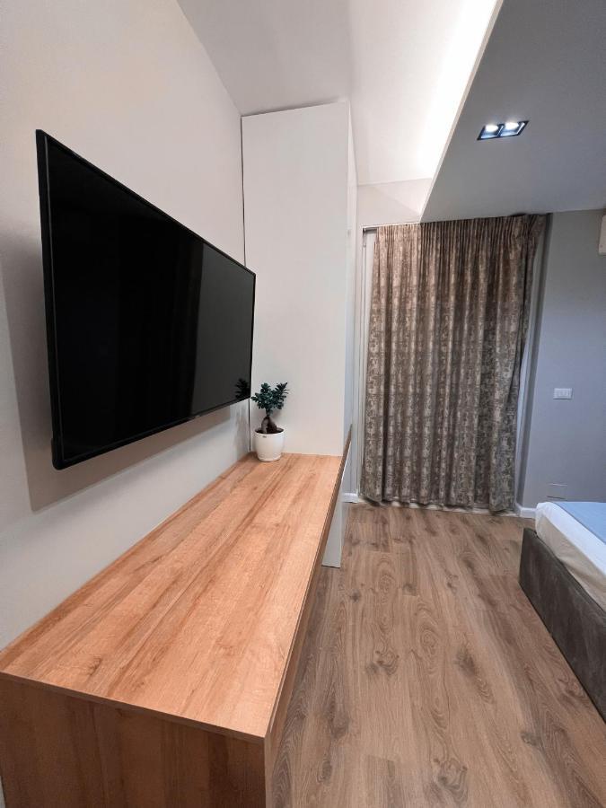 Aia Suites & Apartments Tirana Bagian luar foto