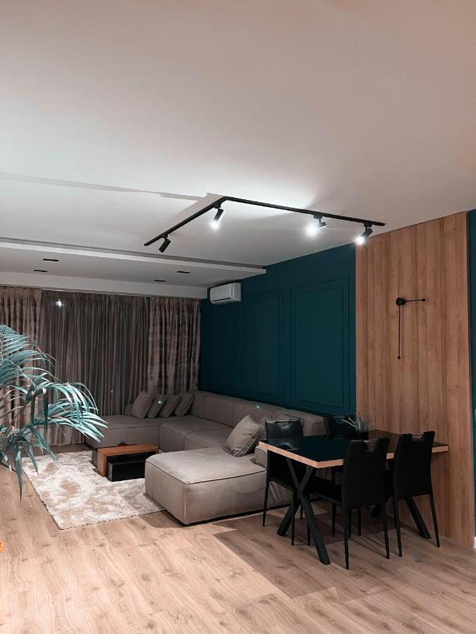 Aia Suites & Apartments Tirana Bagian luar foto