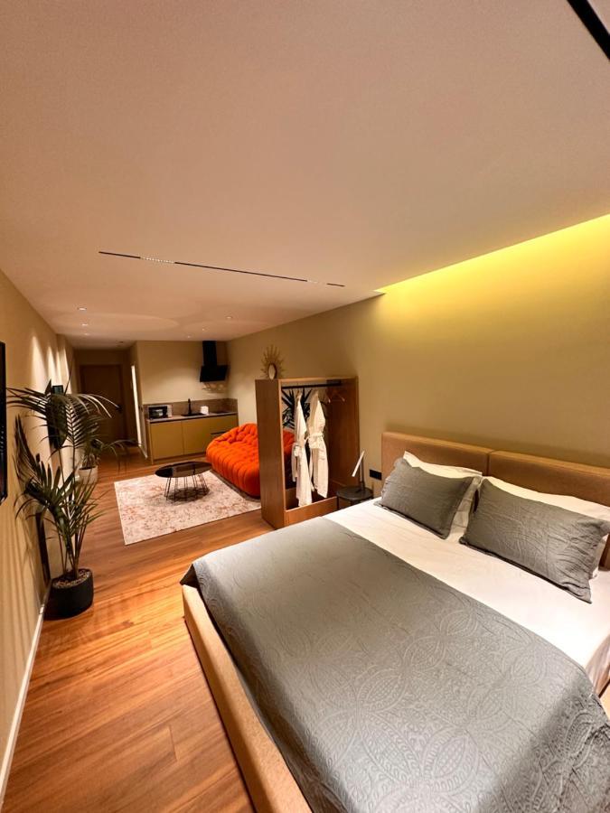 Aia Suites & Apartments Tirana Bagian luar foto