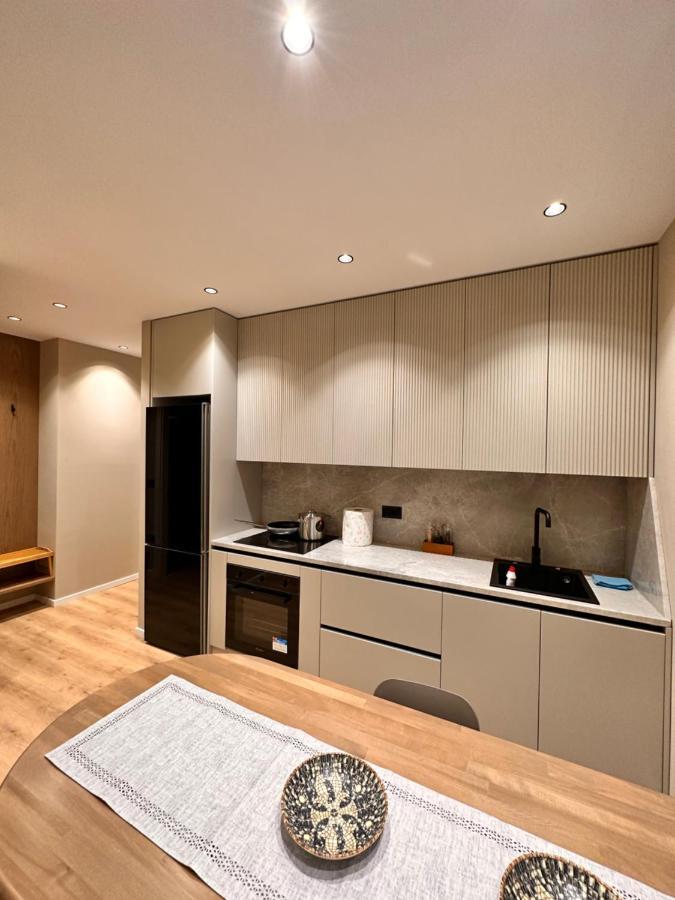 Aia Suites & Apartments Tirana Bagian luar foto