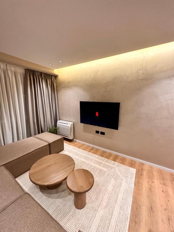 Aia Suites & Apartments Tirana Bagian luar foto