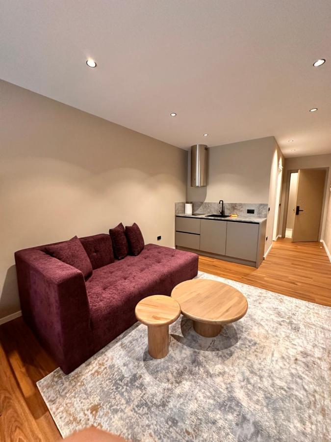 Aia Suites & Apartments Tirana Bagian luar foto
