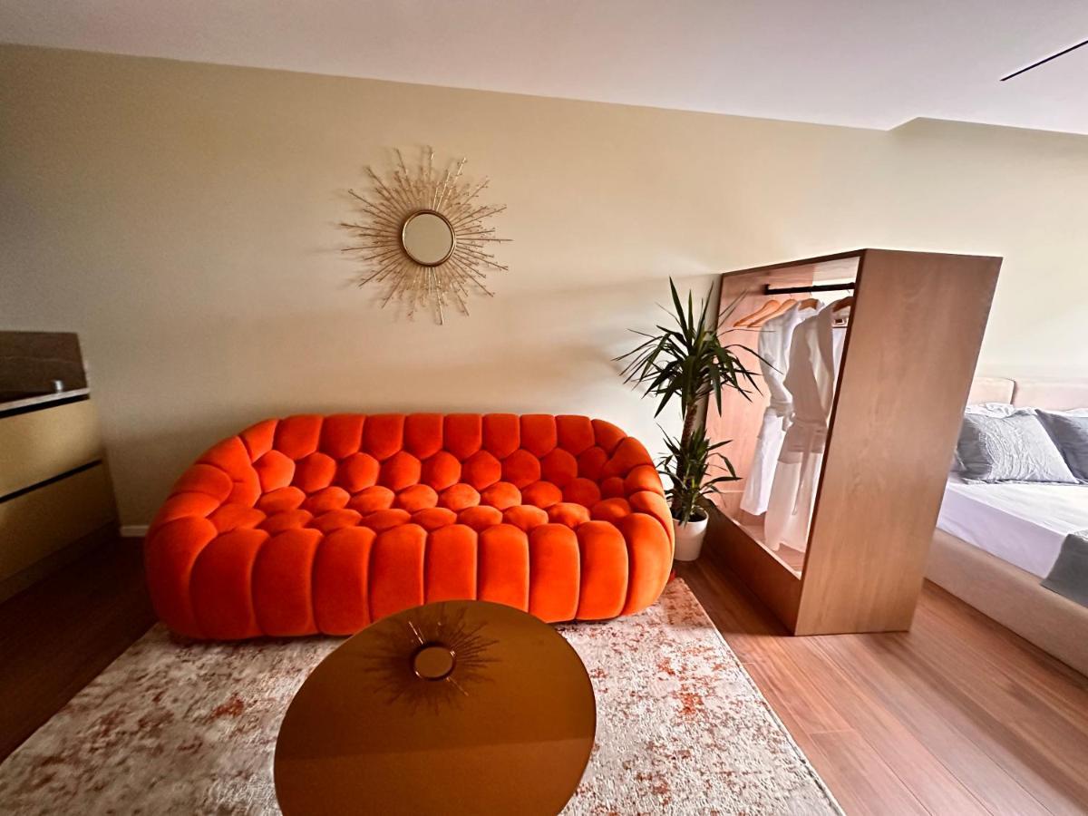 Aia Suites & Apartments Tirana Bagian luar foto