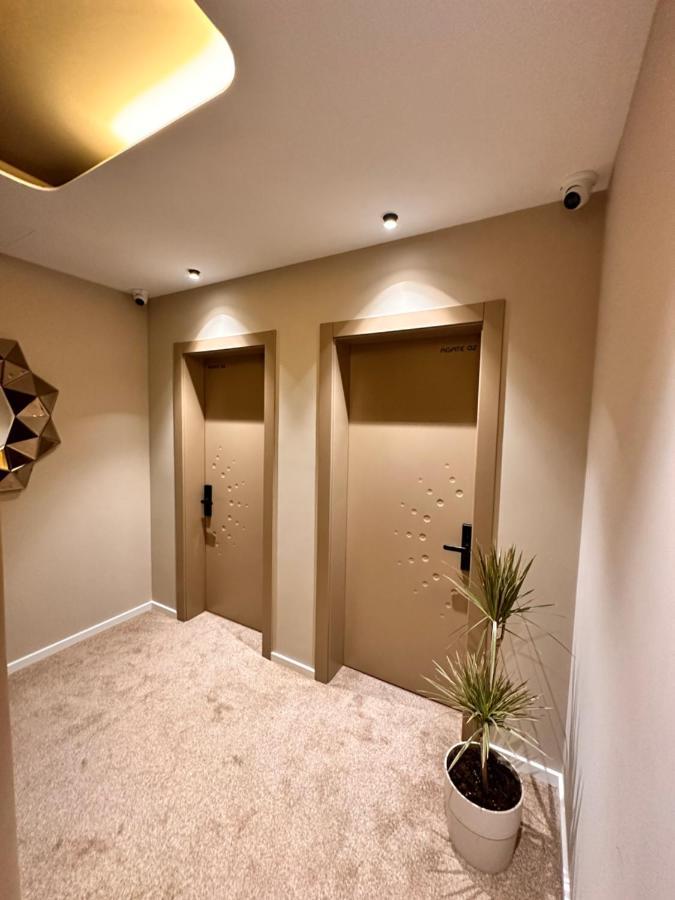 Aia Suites & Apartments Tirana Bagian luar foto