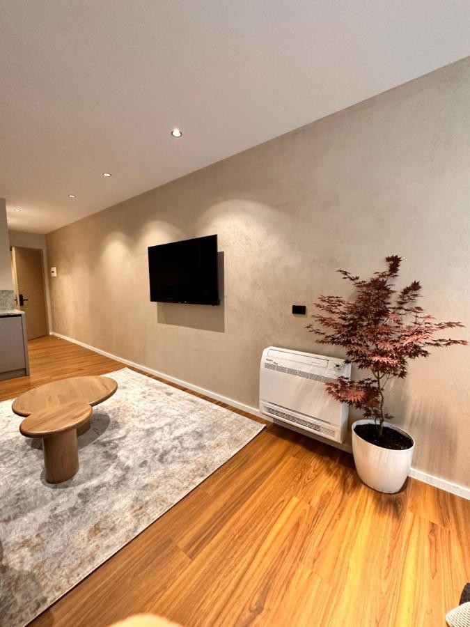 Aia Suites & Apartments Tirana Bagian luar foto