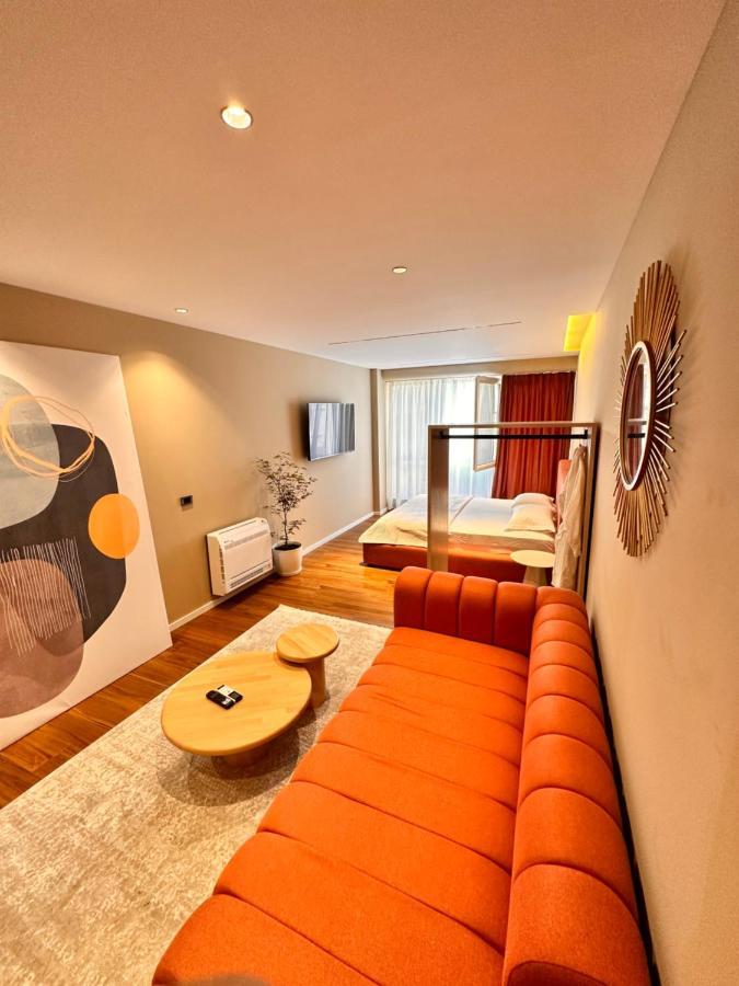 Aia Suites & Apartments Tirana Bagian luar foto
