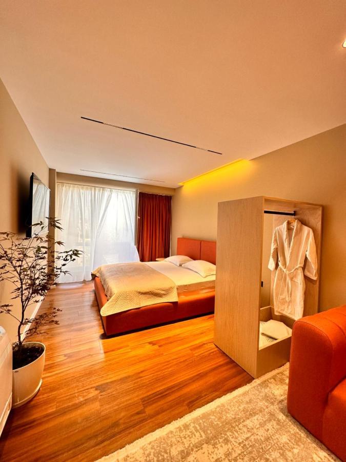 Aia Suites & Apartments Tirana Bagian luar foto